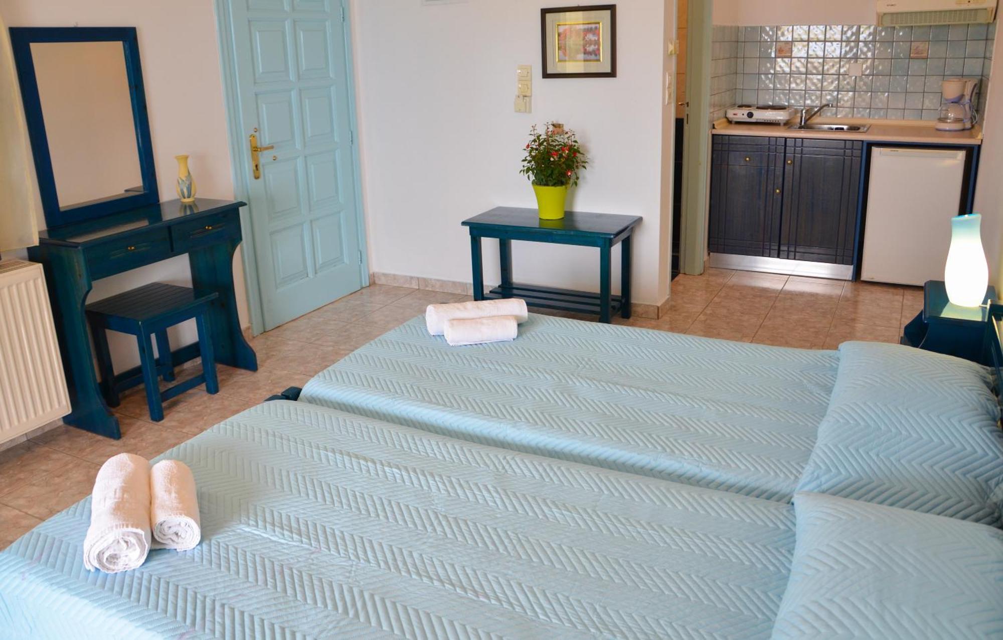 Hotel Dina - Ξενοδοχείο Ντινα Plati  Habitación foto